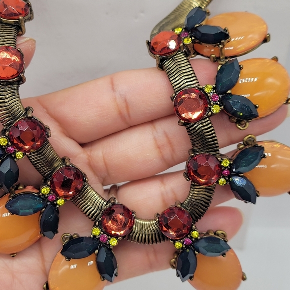 BaubleBar Opaque Amber Navy & Pink Glass Scarab Style Statement Necklace 16”+3” - Picture 7 of 12